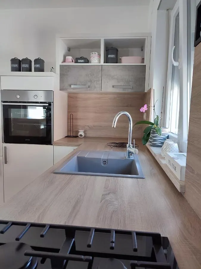 Nina Apartment Pula