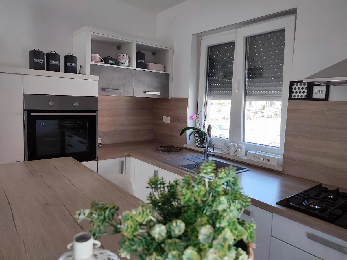 Nina Apartment Pula