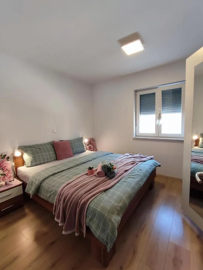 Nina Apartment Pula Croatia